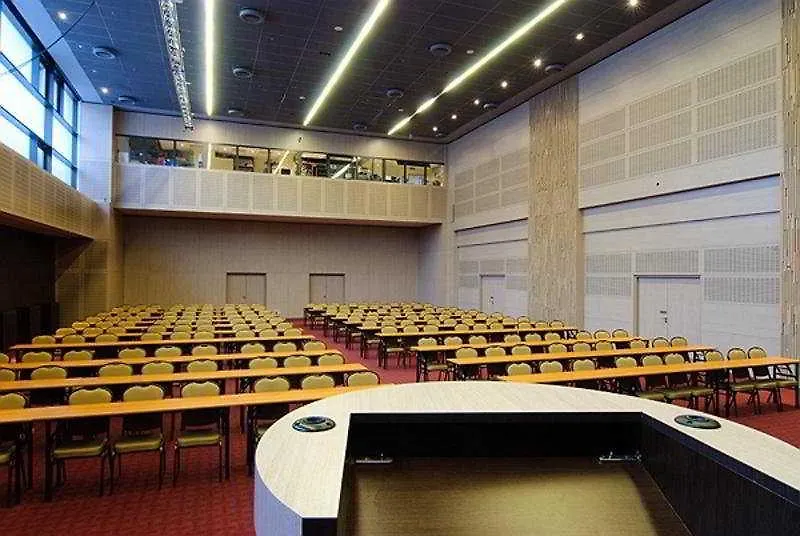 Europa Hotels & Congress Center Budapest 3*,  Ungheria